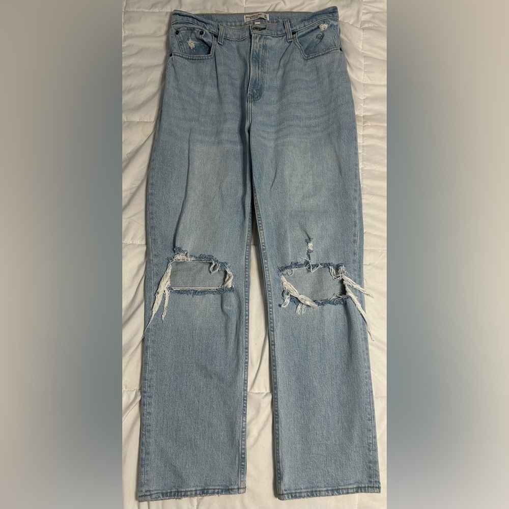 Abercrombie and Fitch the ‘90s straight ultra high rise Jeans (curve love)